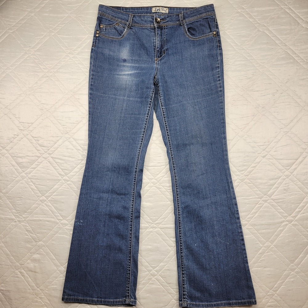 L.E.I. Sophia Hiphugger Flair blue jeans w/ stains size 12 ?